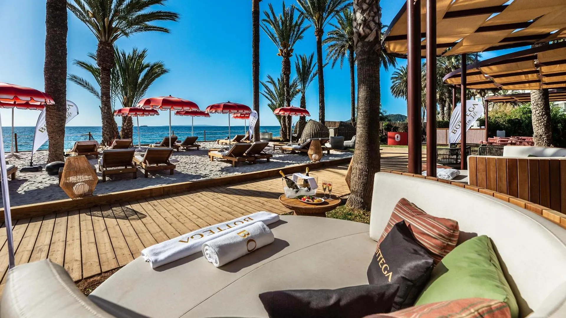 Hotel Vibra Algarb Playa d'en Bossa 4*,  Spain