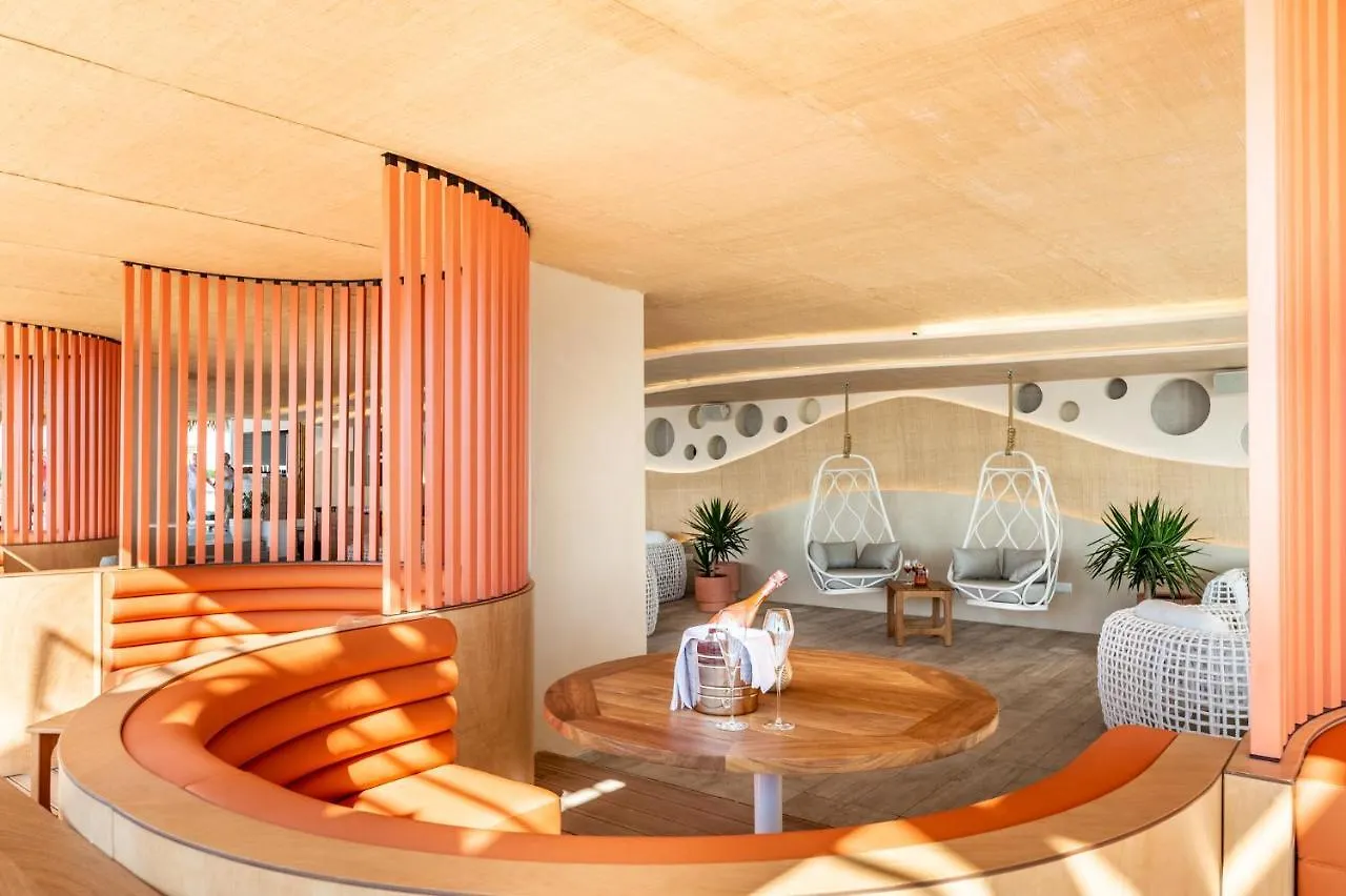 Hotel Vibra Algarb Playa d'en Bossa 4*,